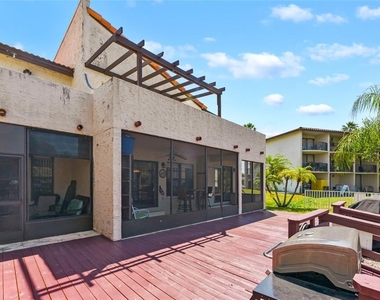 2571 Cyprus Drive - Photo Thumbnail 29