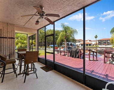 2571 Cyprus Drive - Photo Thumbnail 4