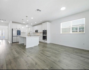7792 Notched Pine Bend - Photo Thumbnail 21