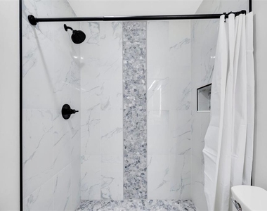 6025 Shore Boulevard S - Photo Thumbnail 19