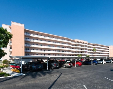 6025 Shore Boulevard S - Photo Thumbnail 26