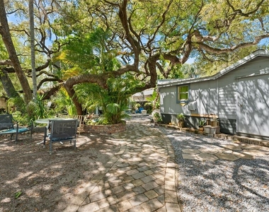 515 Crystal Beach Avenue - Photo Thumbnail 39