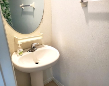 32871 Brooks Hawk Lane - Photo Thumbnail 15