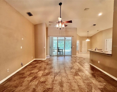 18241 Collridge Drive - Photo Thumbnail 12