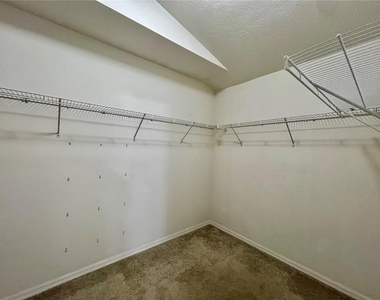 18241 Collridge Drive - Photo Thumbnail 26