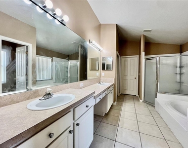 18241 Collridge Drive - Photo Thumbnail 24