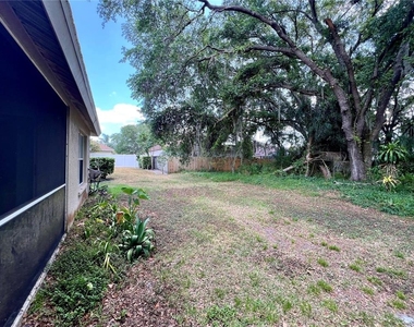 18241 Collridge Drive - Photo Thumbnail 41