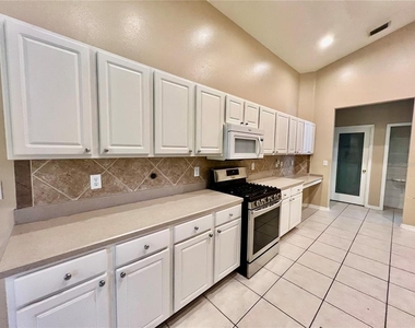 18241 Collridge Drive - Photo Thumbnail 18