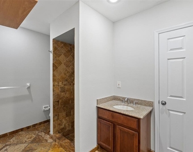 723 Pent Street - Photo Thumbnail 10