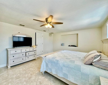 5017 Anchor Way - Photo Thumbnail 13