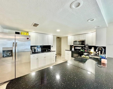 5017 Anchor Way - Photo Thumbnail 7