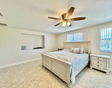 5017 Anchor Way - Photo Thumbnail 12