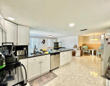 5017 Anchor Way - Photo Thumbnail 5