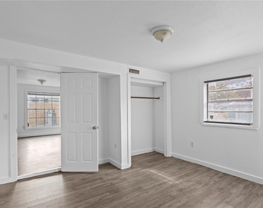 4103 N Howard Avenue - Photo Thumbnail 12