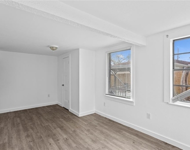 4103 N Howard Avenue - Photo Thumbnail 17