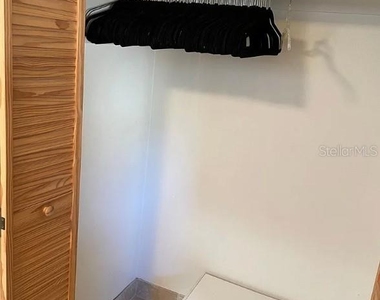 641 Folsom Street S - Photo Thumbnail 7