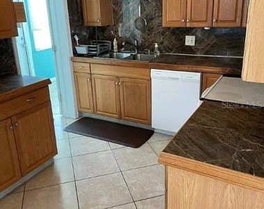 641 Folsom Street S - Photo Thumbnail 5