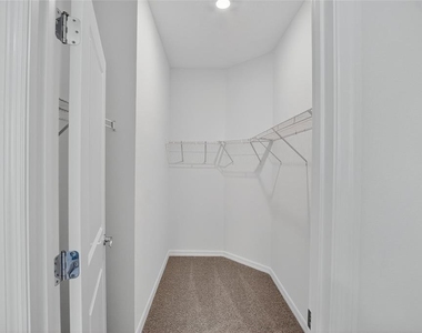4025 Westwood Fields Loop - Photo Thumbnail 23