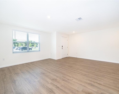 4391 Hazel Street - Photo Thumbnail 10