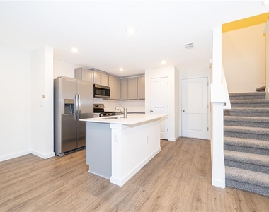 4391 Hazel Street - Photo Thumbnail 6
