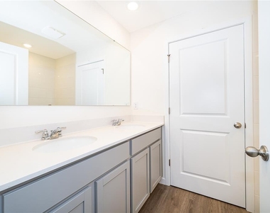 4391 Hazel Street - Photo Thumbnail 20