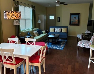 221 Almeria Way - Photo Thumbnail 3