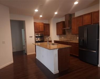 3230 Stratton Circle - Photo Thumbnail 11