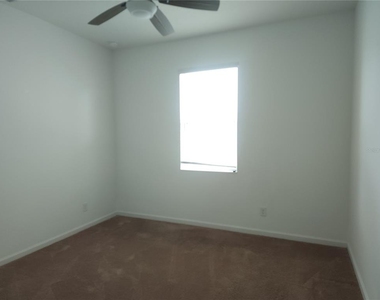 3230 Stratton Circle - Photo Thumbnail 19