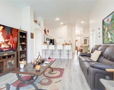 1014 Prey Court - Photo Thumbnail 2