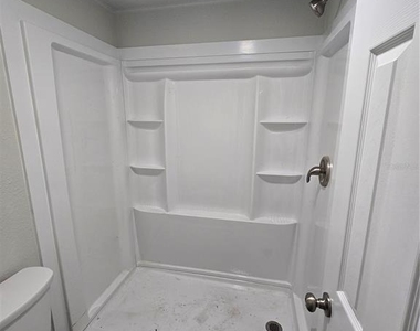 2875 Bay Avenue - Photo Thumbnail 9