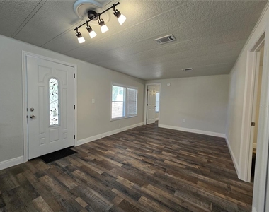 2875 Bay Avenue - Photo Thumbnail 1