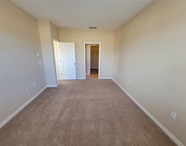 2223 Seven Oaks Drive - Photo Thumbnail 12