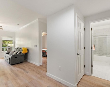 516 Water Street - Photo Thumbnail 2