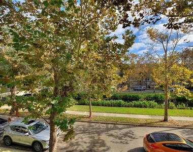 516 Water Street - Photo Thumbnail 18
