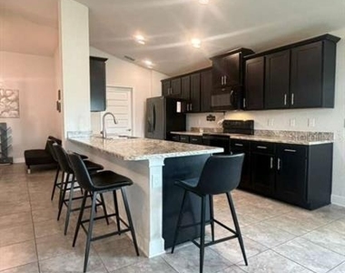 365 Citrus Pointe Drive - Photo Thumbnail 8