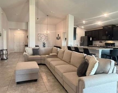 365 Citrus Pointe Drive - Photo Thumbnail 10