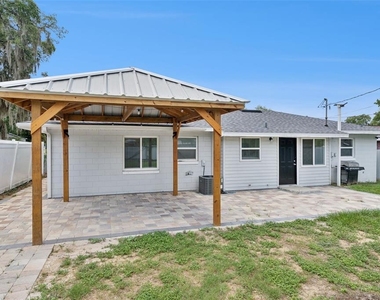 210 E Palm Street - Photo Thumbnail 18
