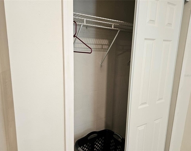 557 Eagle Court - Photo Thumbnail 4