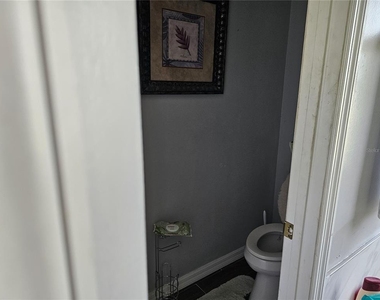 557 Eagle Court - Photo Thumbnail 16