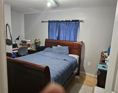 557 Eagle Court - Photo Thumbnail 10
