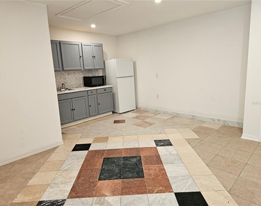 557 Eagle Court - Photo Thumbnail 8