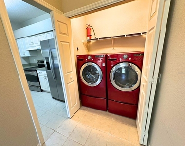 1005 Eagle Pond Drive - Photo Thumbnail 4