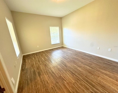 1005 Eagle Pond Drive - Photo Thumbnail 15