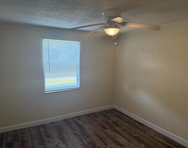 11595 Se 129th Place - Photo Thumbnail 6