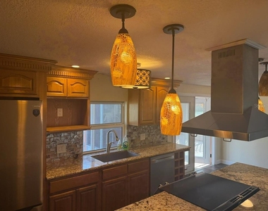11595 Se 129th Place - Photo Thumbnail 1