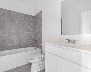 2788 Pierr Street - Photo Thumbnail 14