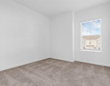 2788 Pierr Street - Photo Thumbnail 13