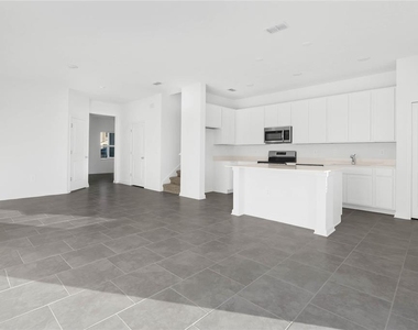 2788 Pierr Street - Photo Thumbnail 5