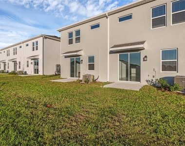 2788 Pierr Street - Photo Thumbnail 21