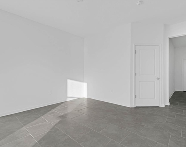 2788 Pierr Street - Photo Thumbnail 9